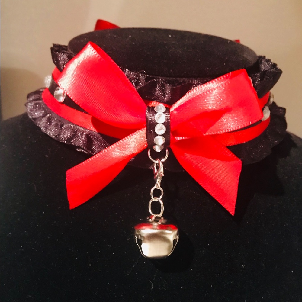 Scarlett Reaper goth punk rock ruffle Choker